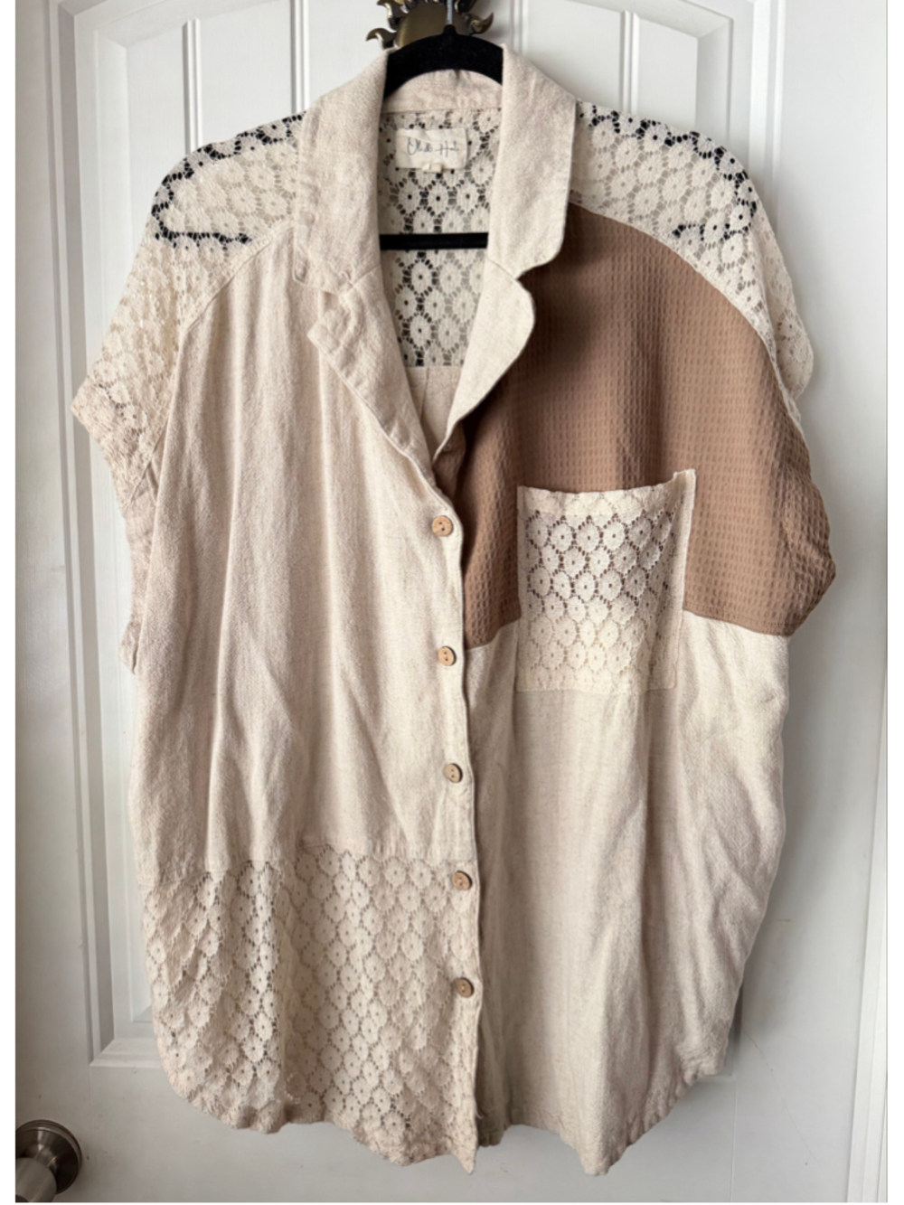 Women's Oli & Hali Button Down Shirt Size L Beige Brown Lace Detail